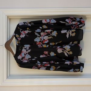 Who What Wear Floral Top (size L)